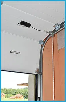 Portland Garage Door Service Repair Portland, OR 503-606-6825 - rolling-doors-gr-16m